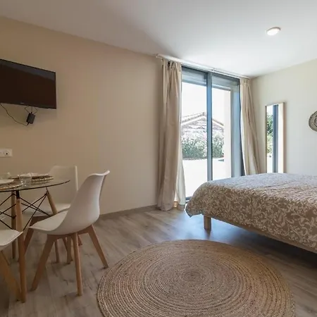 Gasthuis Domaine Le Caprougeat Daux