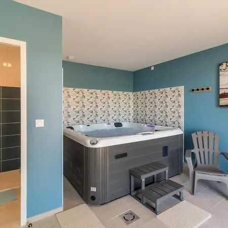 Domaine Le Caprougeat 4*