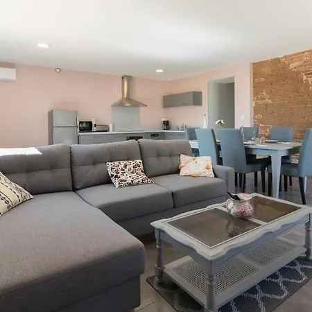 Domaine Le Caprougeat 4* Daux